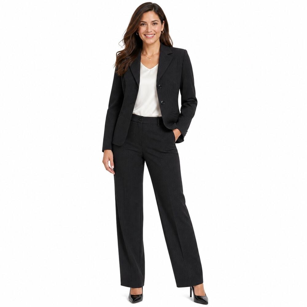 Le Suit Pinstripe Pant Suit 8P Black Blazer Pants Career Office Classic